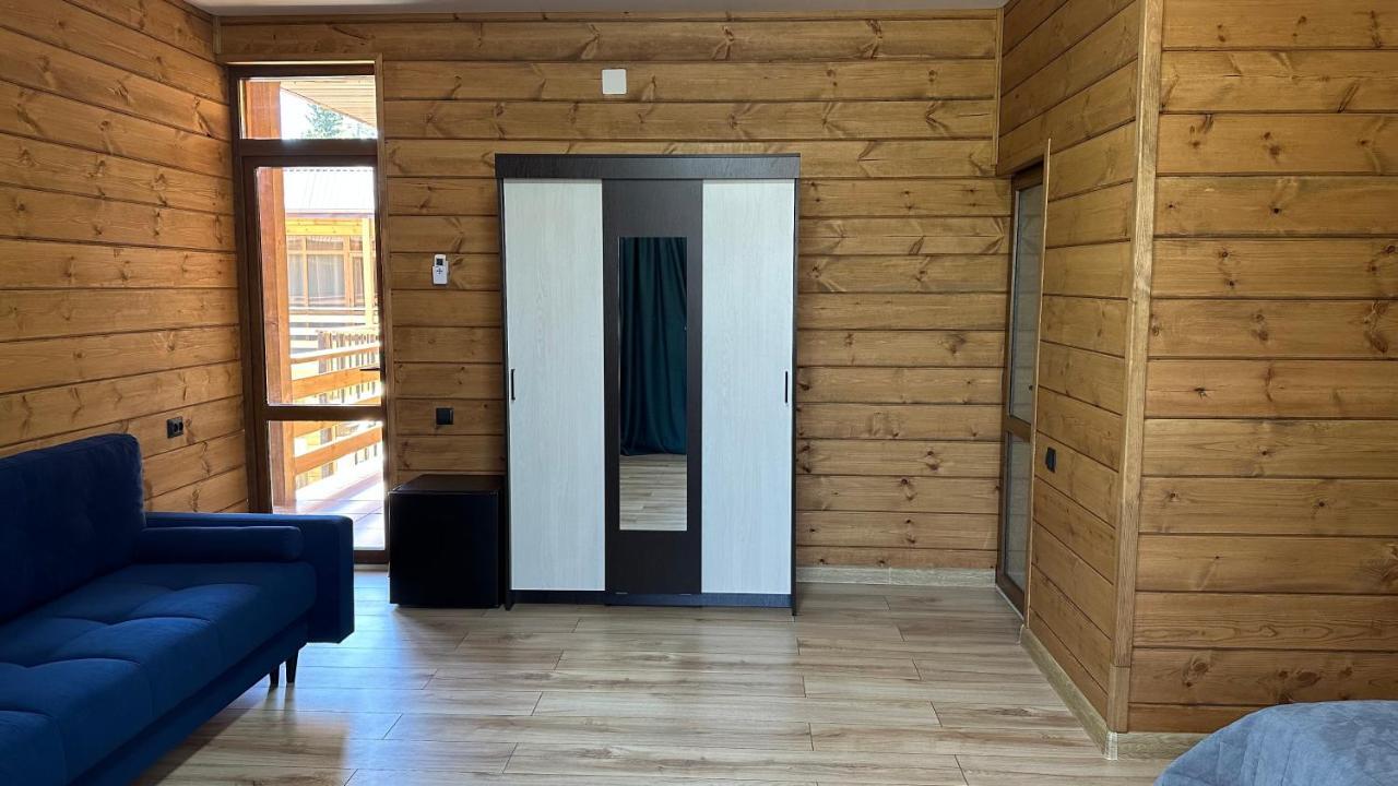 Hôtel Лилия à Goudaouta Extérieur photo