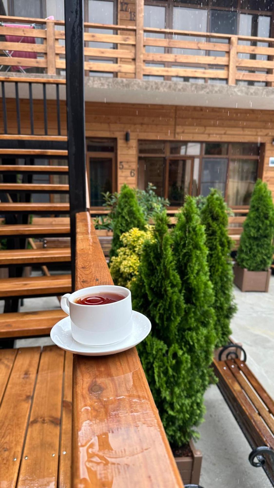 Hôtel Лилия à Goudaouta Extérieur photo